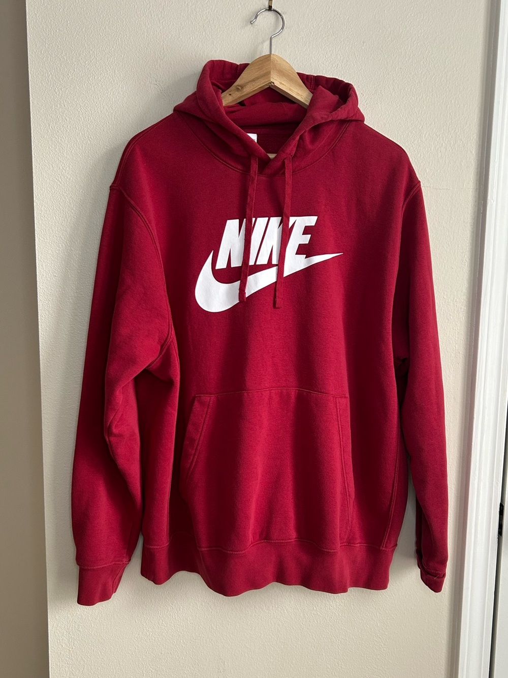Nike Men's Red Sportswear Club Fleece Pullover Hoodie with White Logo Size XL